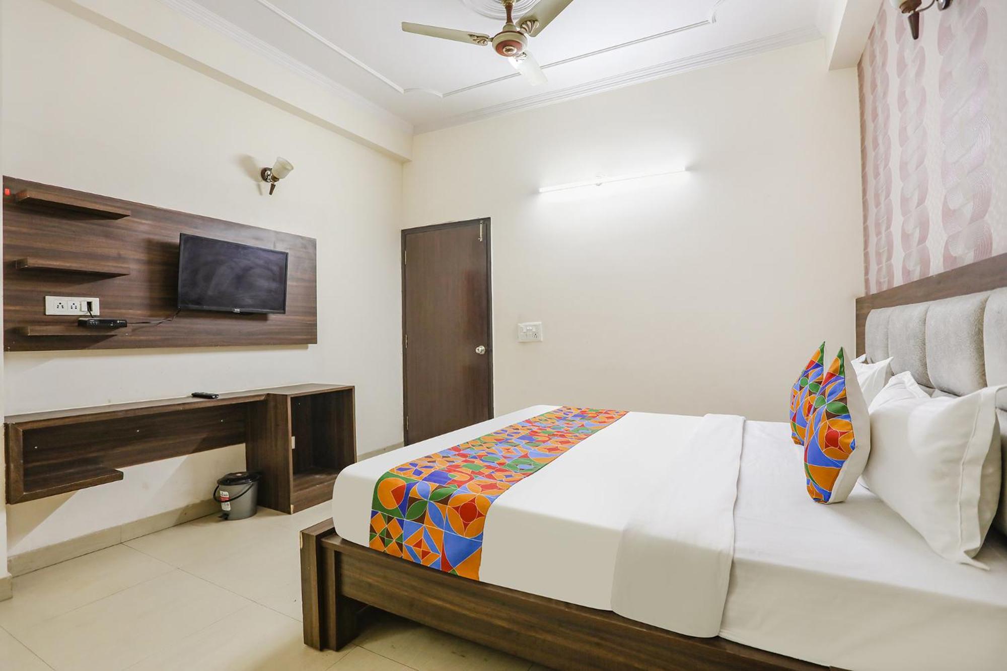 Fabhotel Corporate Stay Noida Exterior foto